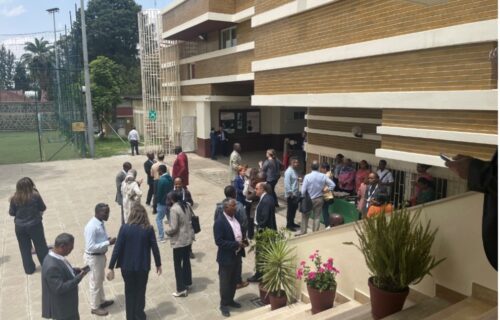 Coffee break nel giardino dell’Istituto Italiano di Cultura